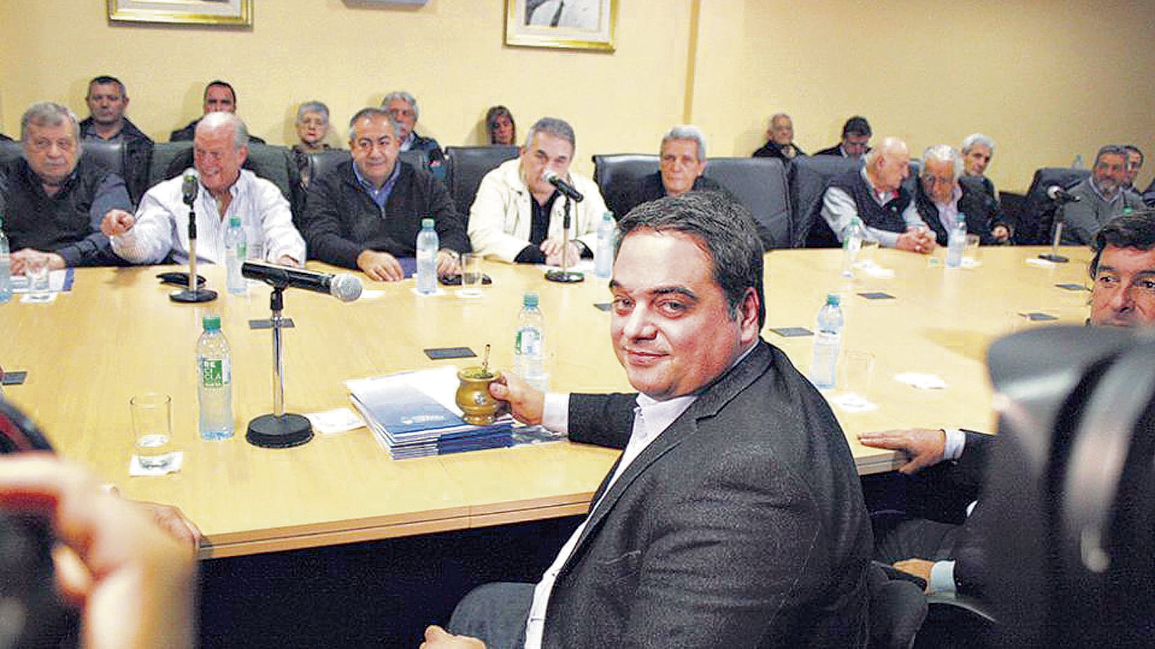 Jorge Triaca y la CGT sellaron los puntos de una reforma laboral que sigue cercenando derechos a mujeres, trans y a los sectores populares más vulnerados.