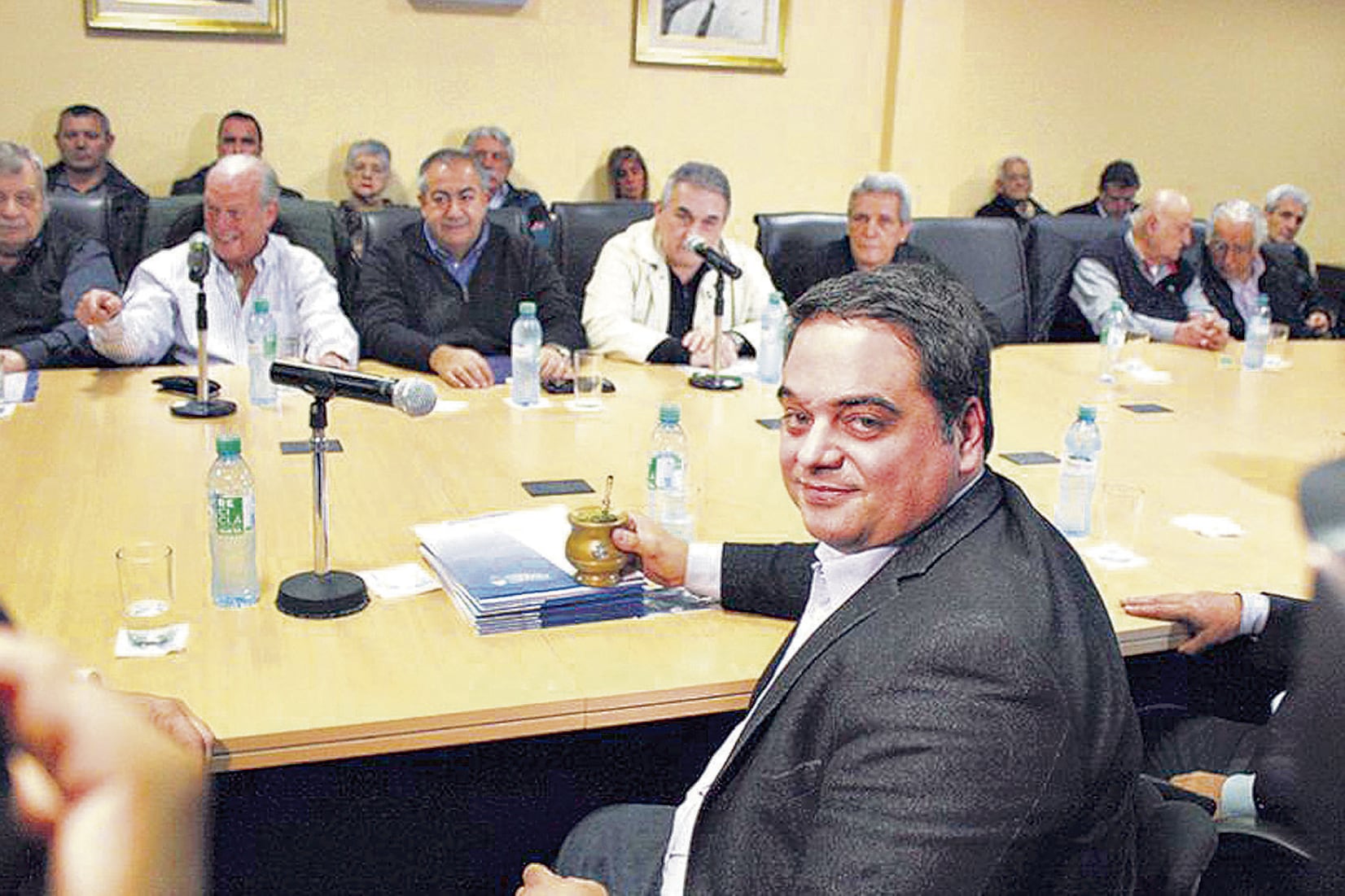 Jorge Triaca y la CGT sellaron los puntos de una reforma laboral que sigue cercenando derechos a mujeres, trans y a los sectores populares más vulnerados.