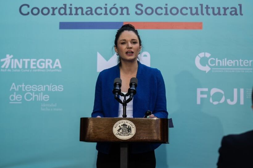 Irina Karamanos, al anunciar el cierre de la Coordinación Sociocultural. Imagen: @Presidencia_cl