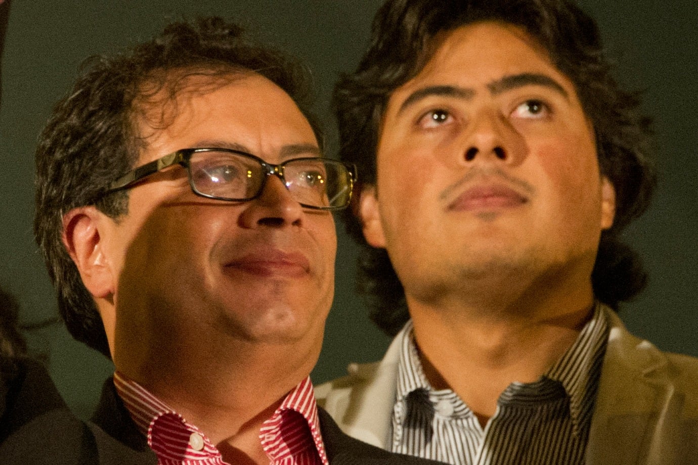 Gustavo Petro, presidente de Colombia, junto a su hijo Nicolás, hoy preso. 
