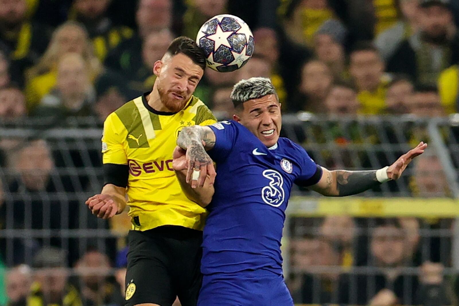 Enzo Fernández fue titular en el equipo inglés