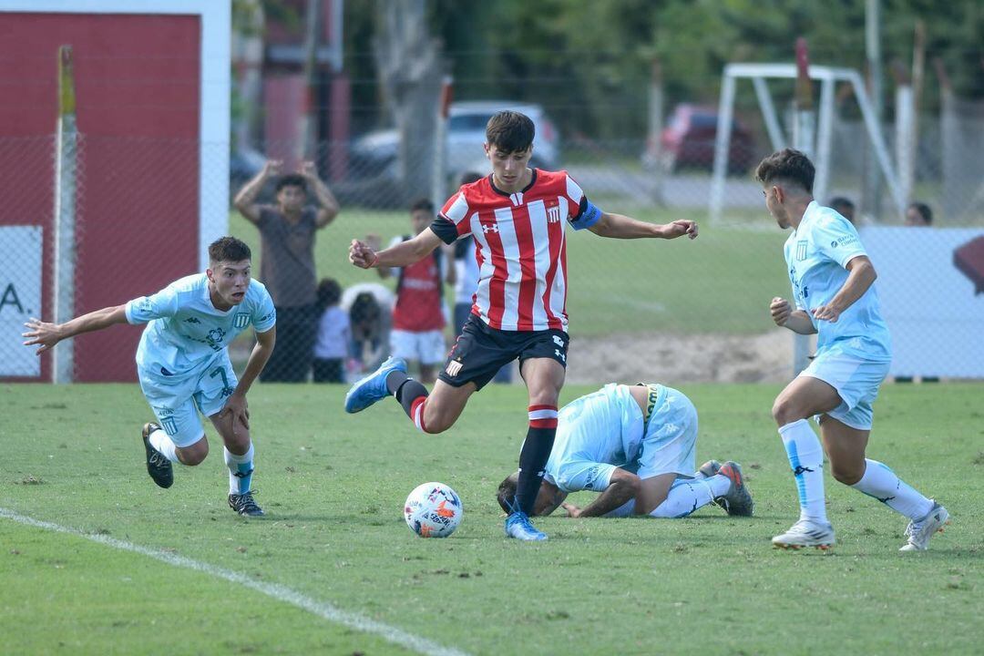 Spina era el capitán de la quinta división en Estudiantes.