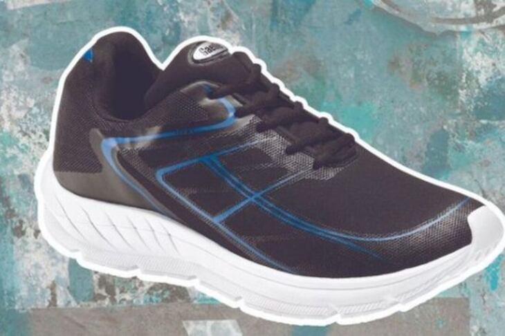 "Tolozapas": La línea de zapatillas que nació por una frase de Victoria Tolosa Paz que se hizo viral.