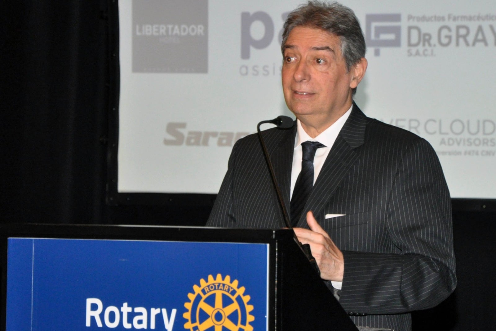 “No nos gusta que los temas de la política se  judicialicen antes de tiempo”, dijo Rosatti en el Rotary Club.