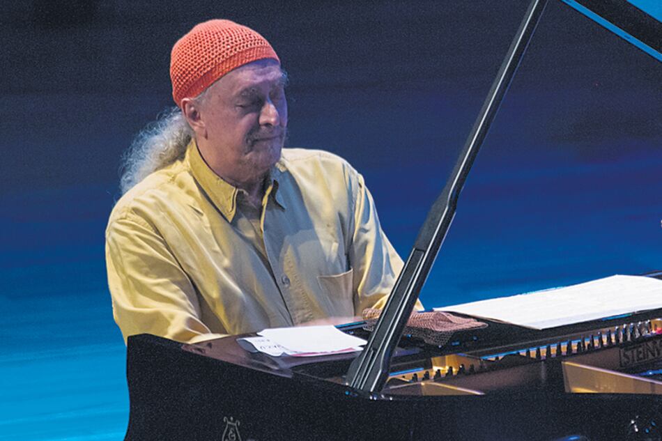 Gismonti celebró su ritual en la Sala Sinfónica del CCK.