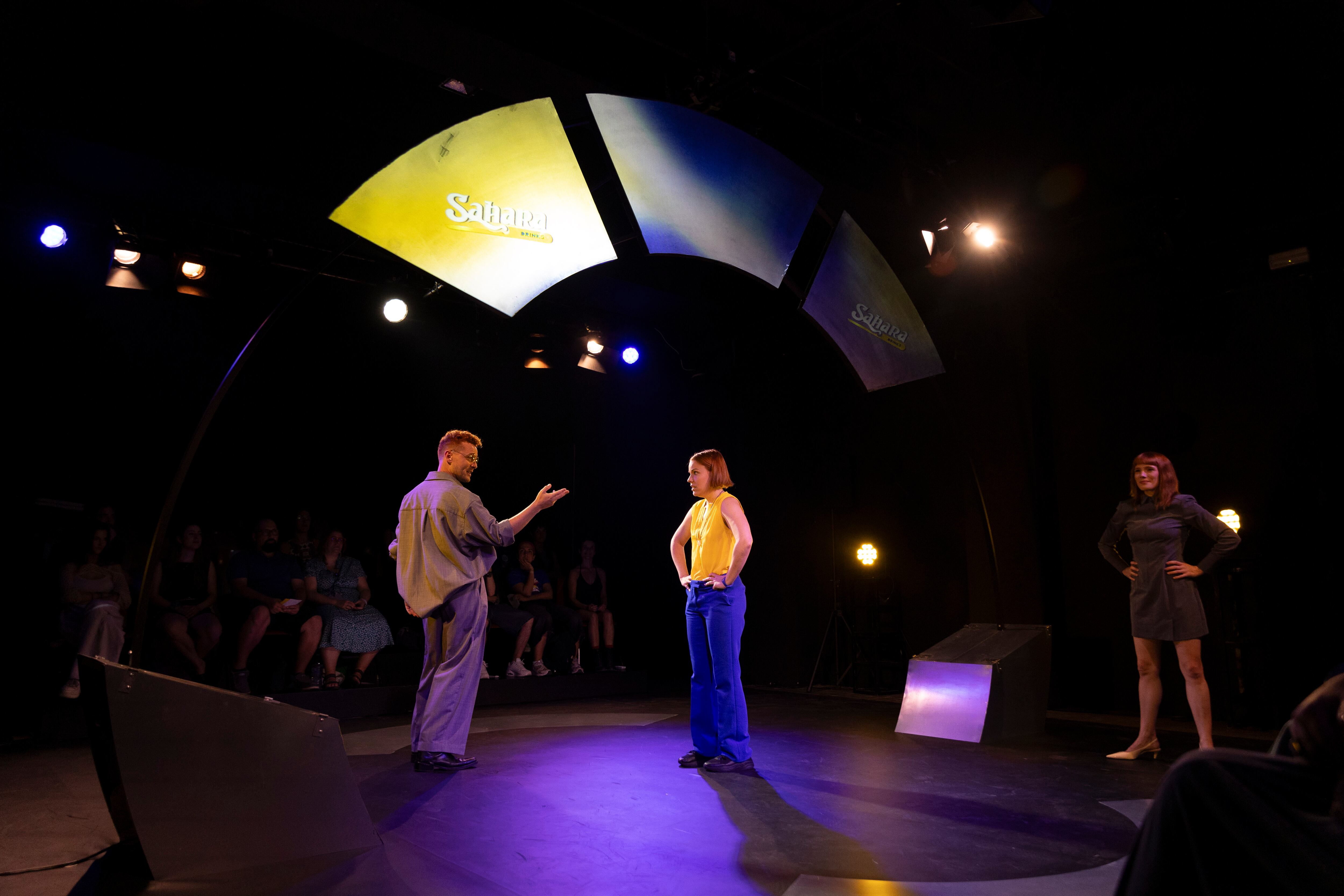 La catalana "Not My Monkeys", una sátira feroz sobre el capitalismo