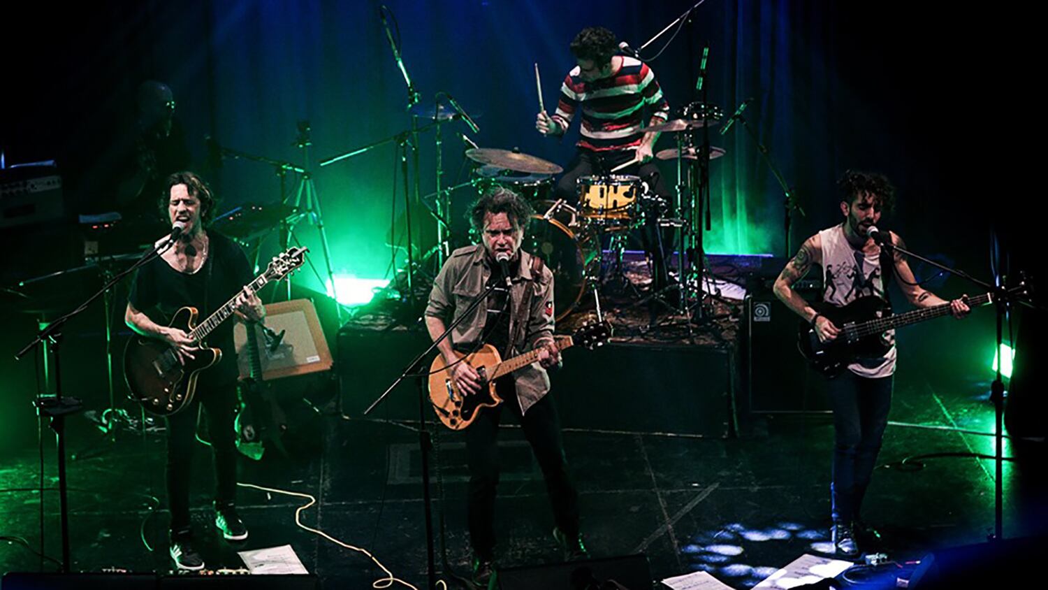 Las Bodas Químicas y Richard Coleman en el escenario.