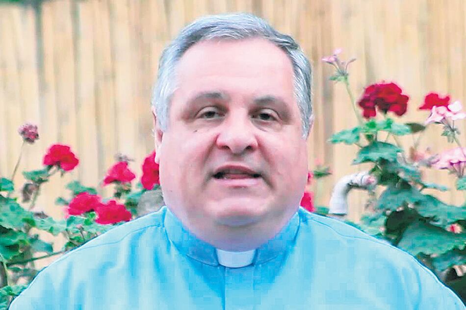 El nuevo arzobispo mendocino es sacerdote desde 1988 y obispo desde 2008.