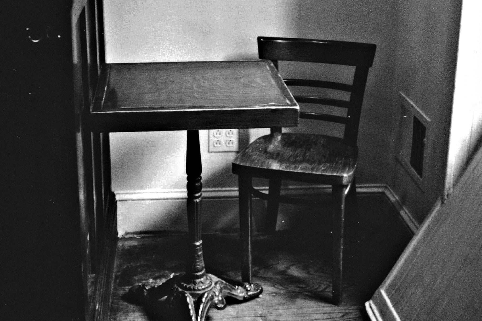 La mesa de Patti en el café ’Ino de Nueva York, donde escribió gran parte de M Train.