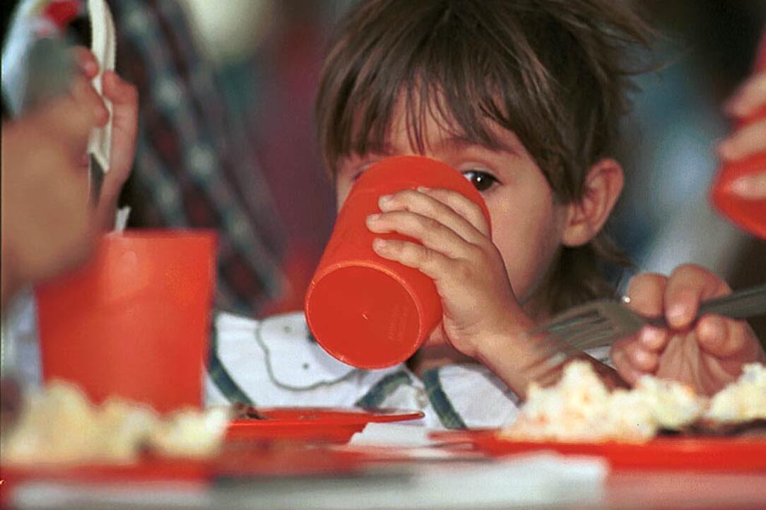 Los beneficiarios de la AUH recibirán 2000 pesos adicionales en dos cuotas, una en sepetiembre y otra en octubre.