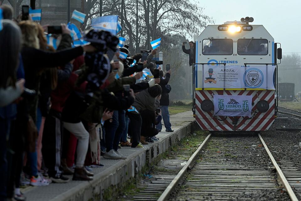 45 años después volverá a correr el tren de cercanía más popular.