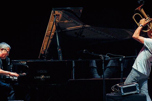 Fresu supo nutrirse de las tradiciones musicales balcánica, vietnamita, africana y bretona.