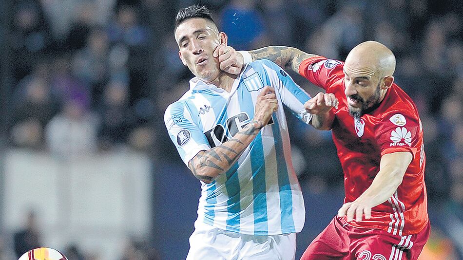 Centurión y Pinola serán dos de los protagonistas que estarán hoy en la cancha.