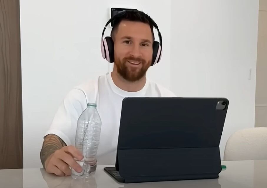 "La música tranquiliza mi mente, me ayuda a mantener la calma y la relajación", explicó Messi.