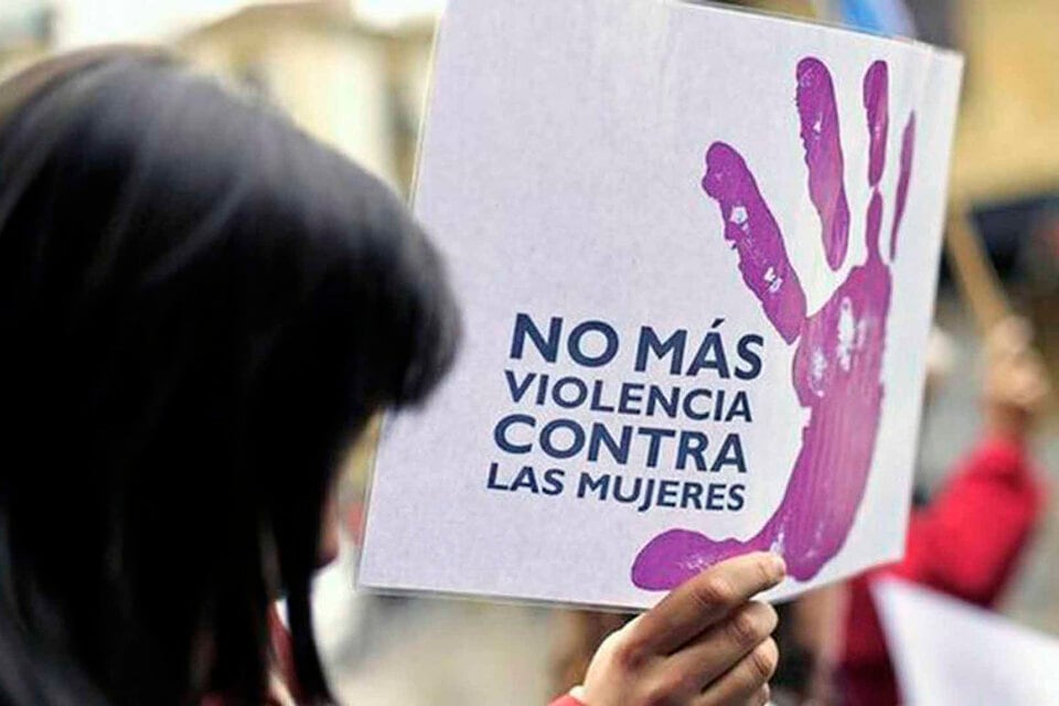 La ministra destacó el funcionamiento del Programa Acompañar, dirigido a mujeres y LGBTI+ en situación de violencia de género de todo el país. Foto: Bernardino Avila.