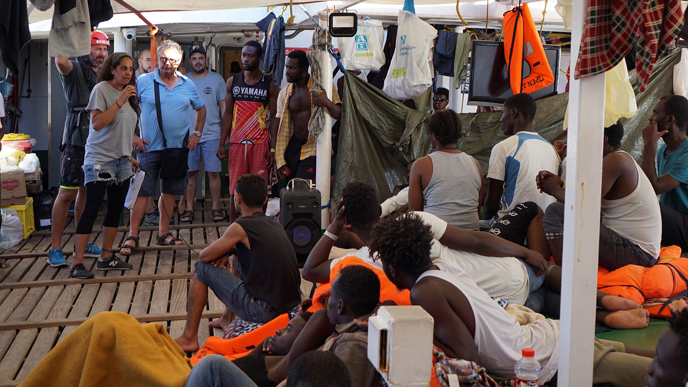 El gobierno español ofreció dos puertos en las Islas Baleares, pero Open Arms lo rechazó por falta de condiciones.