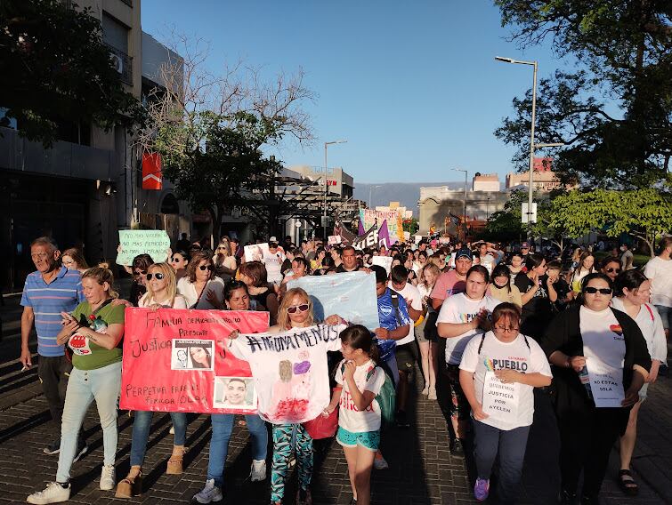 El dolor y la sensación de injusticia se hicieron sentir por las calles del centro catamarqueño.