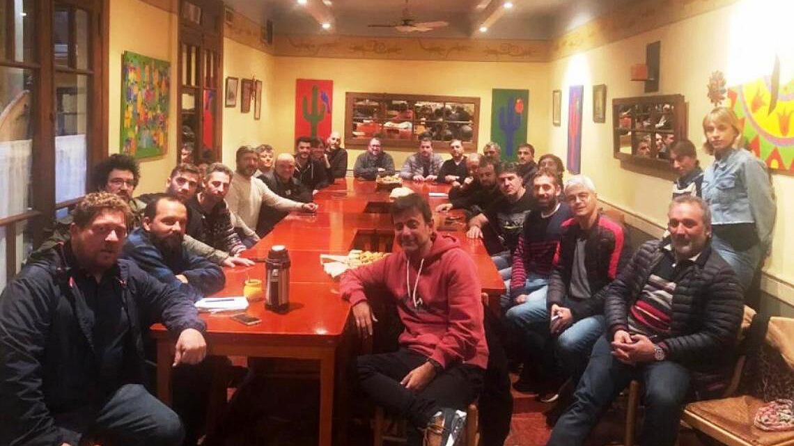 Los pequeños empresarios se reunieron el martes pasado para organizarse.