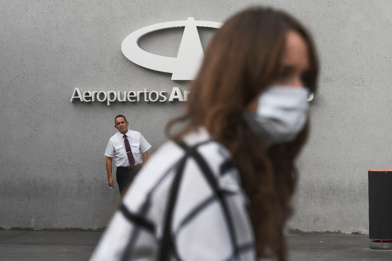 La OMS pidió que se acepte a todos los viajeros con vacunas aprobadas por el organismo, entre ellas las de Sinovac y Sinopharm.