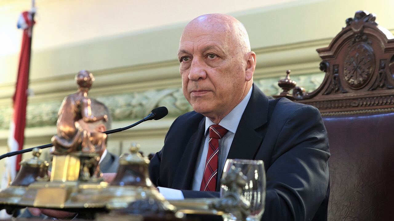 Bonfatti hace su último esfuerzo por la reforma sabiendo que si no sale quizás sea él el candidato.