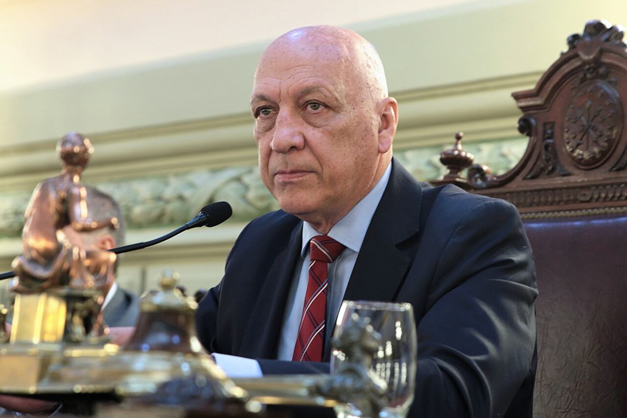 Bonfatti hace su último esfuerzo por la reforma sabiendo que si no sale quizás sea él el candidato.