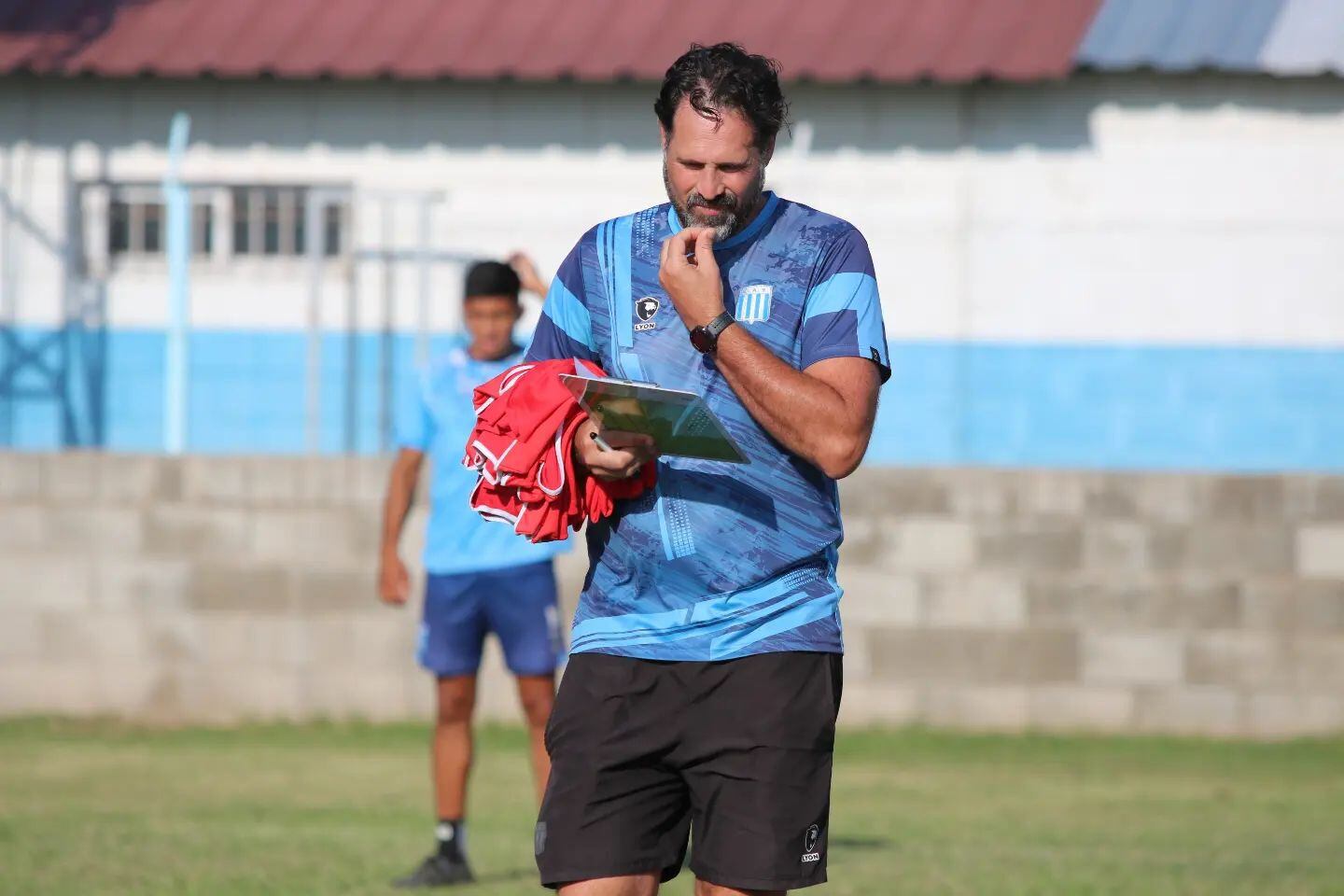 "Chiquito" Bossio evalúa estrategias para su Racing de Córdoba