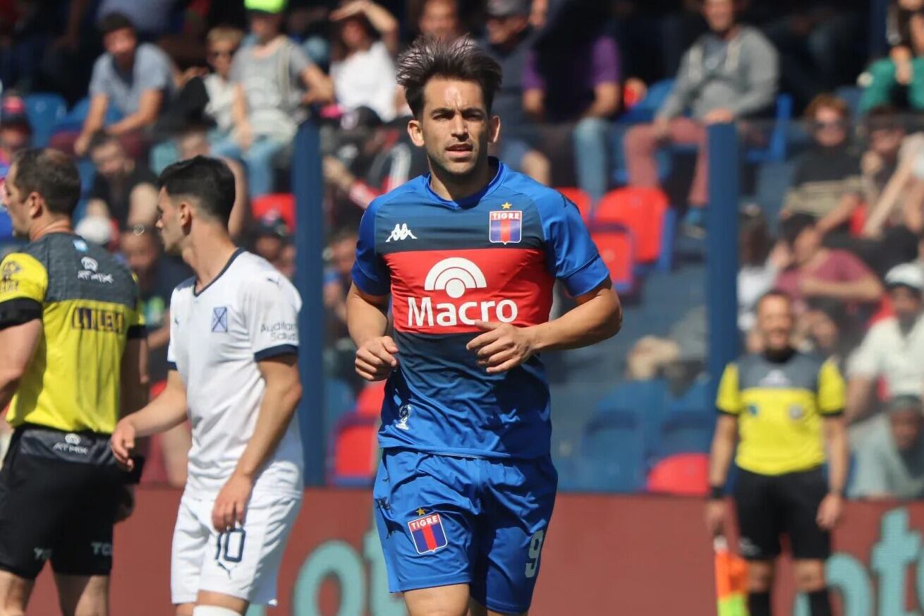 Ijiel Protti sufrió la rotura del tendón de aquiles de su pierna izquierda.