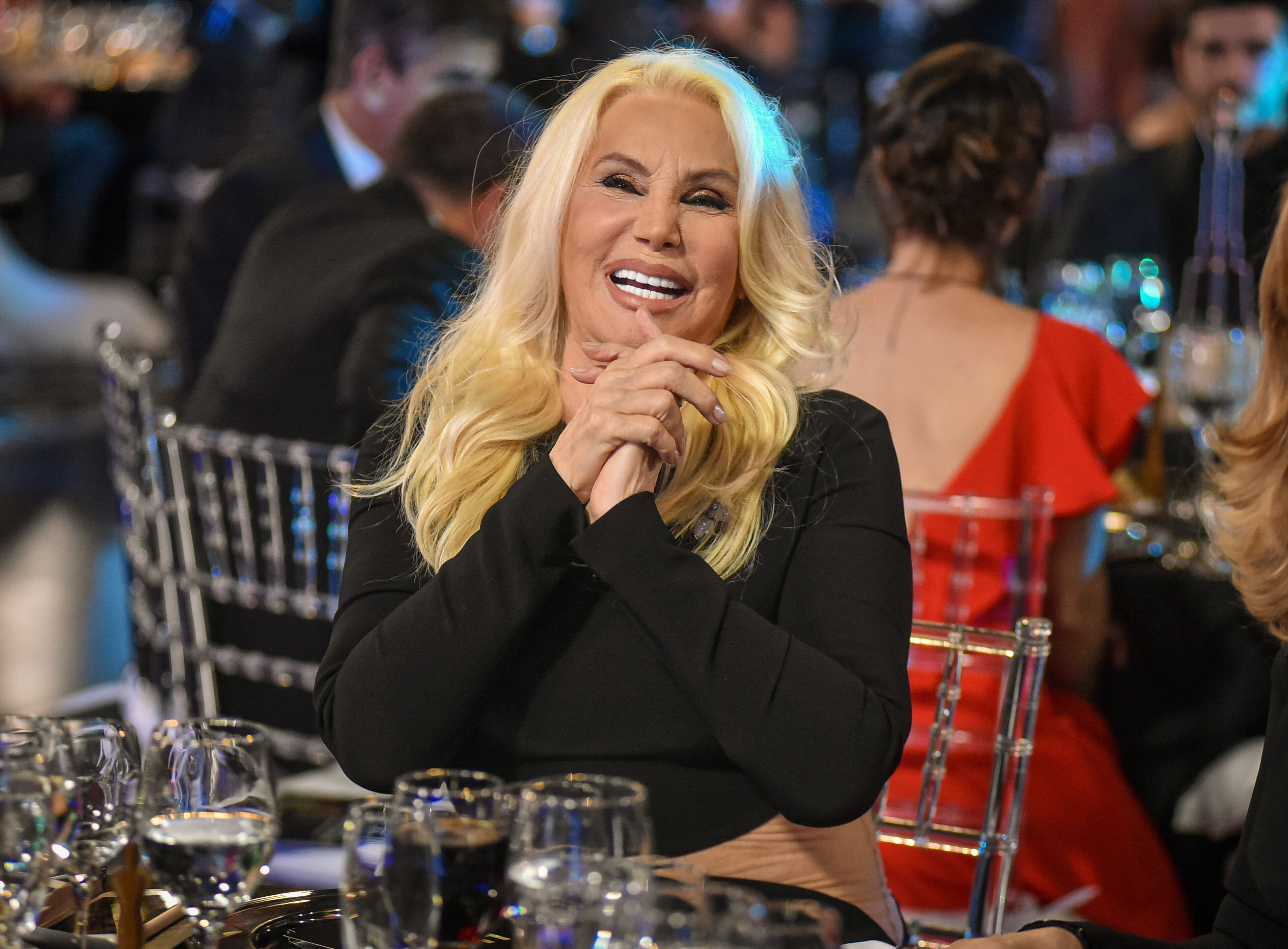 Susana: una diva recargada en su afán mileísta.