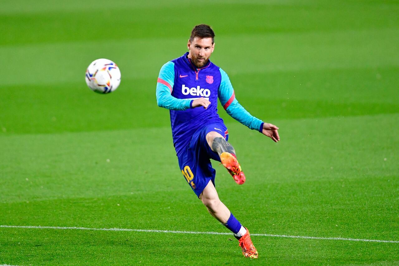 Messi busca volver al gol en el clásico, en el que muchos creen que será el último.