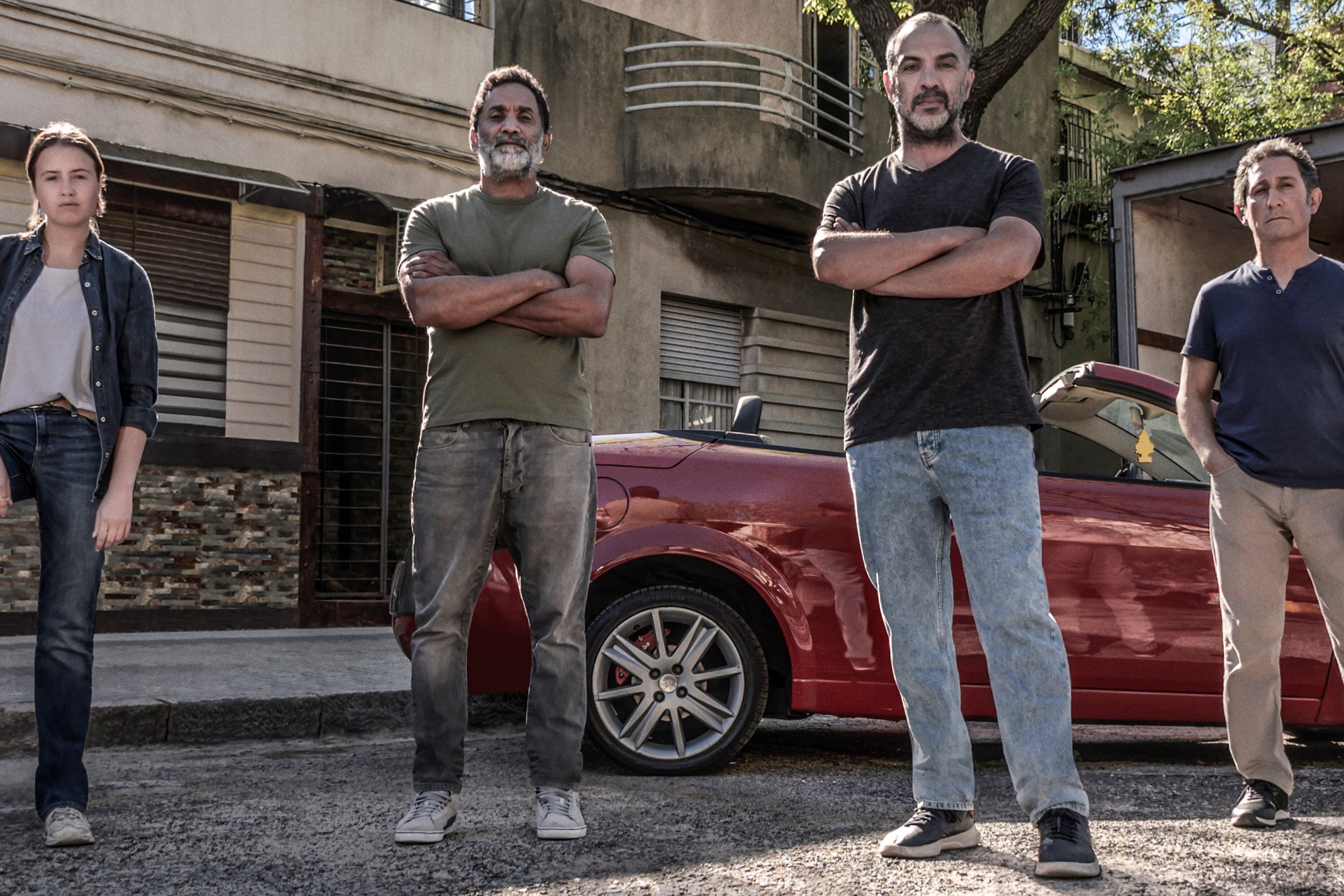 Adrián Caetano junto a sus protagonistas.