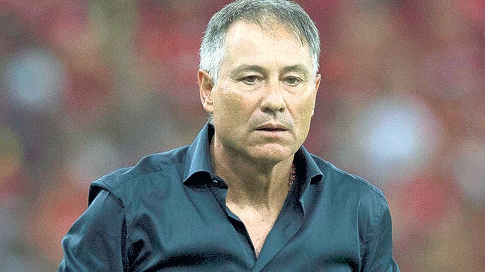 Todavía no hay un sí o un no de Holan. Seguirán las reuniones.