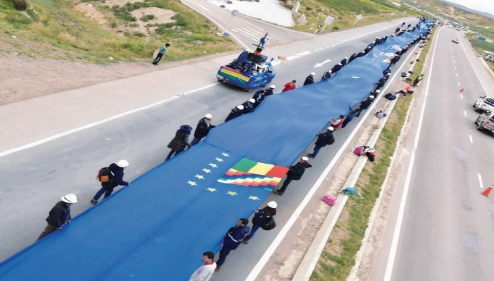 La bandera de reivindicación marítima de Bolivia. 