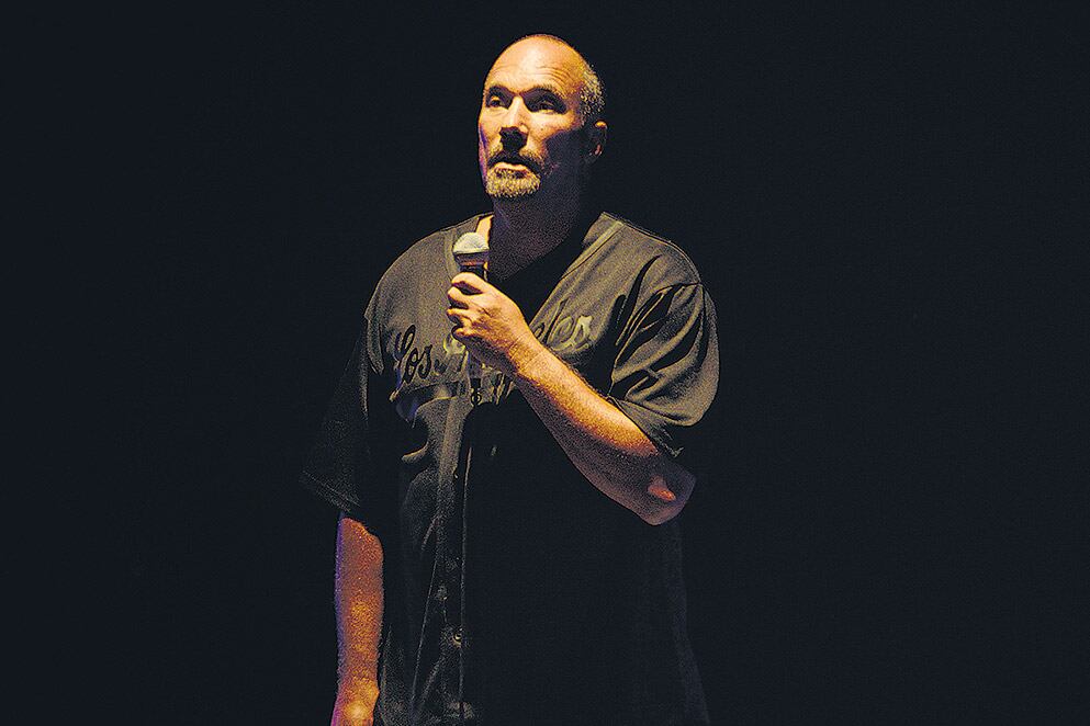 Aunque Lee casi se limita a observar a Guenveur Smith, Rodney King es una suerte de performance conjunta.