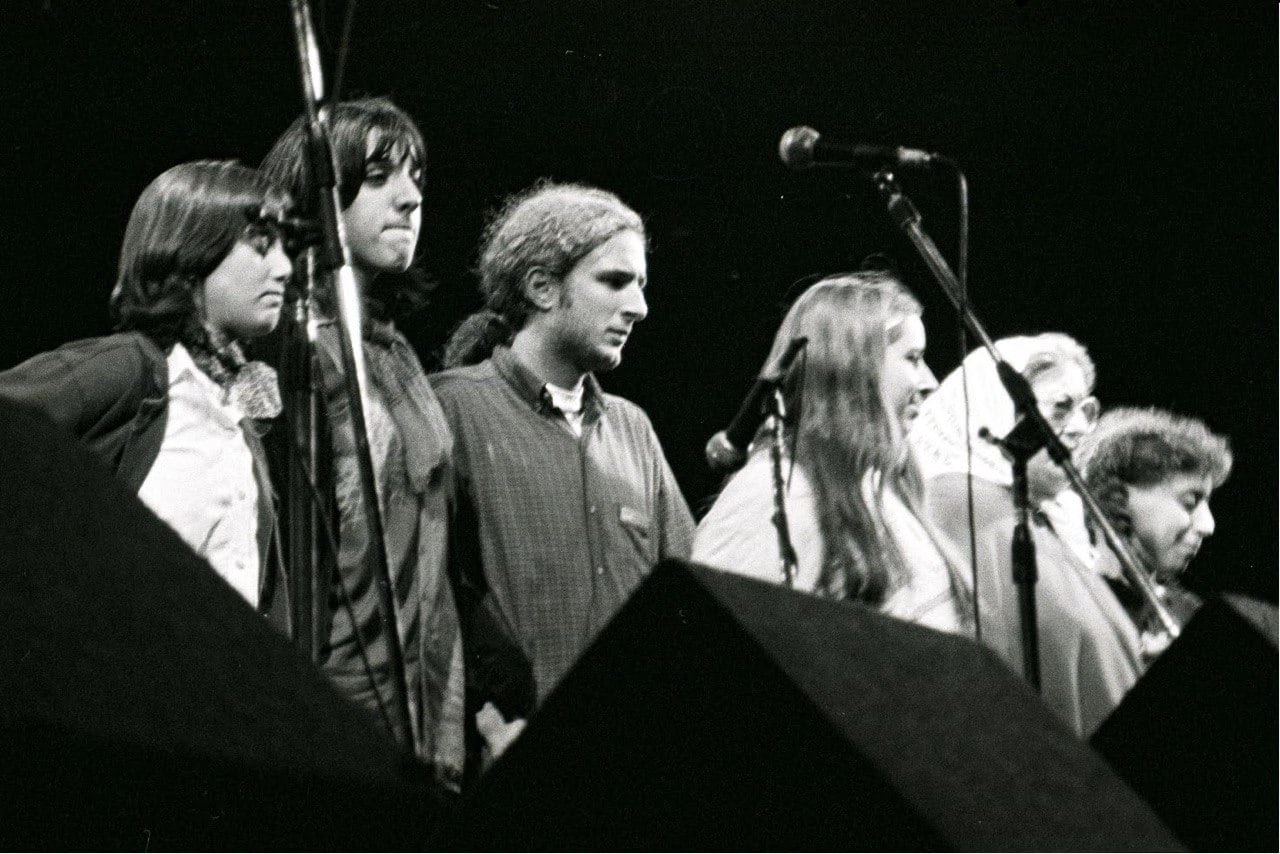 Los H.I.J.O.S de La Plata junto a Hebe de Bonafini. Foto: Leo Pérez. Gentileza: Lucía García.