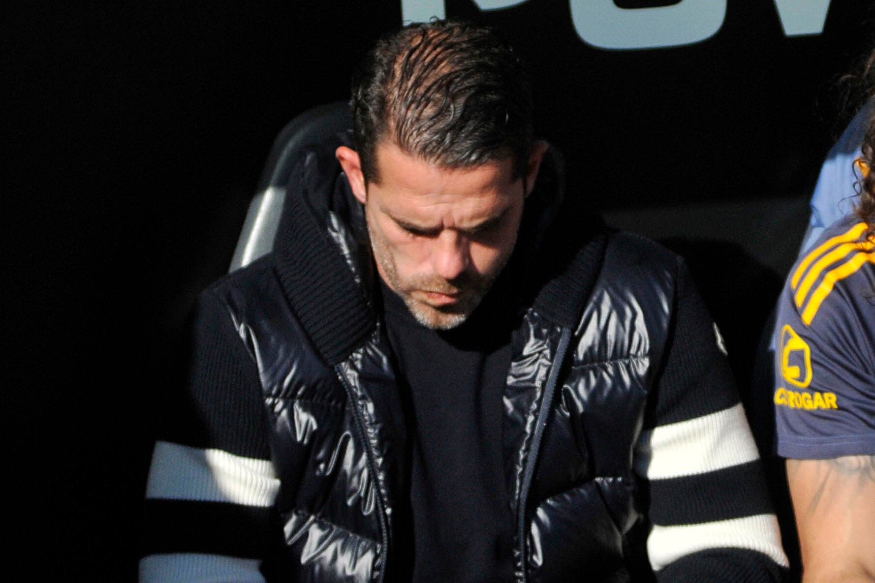 Fernando Gago se fue del Monumental con las manos vacías.