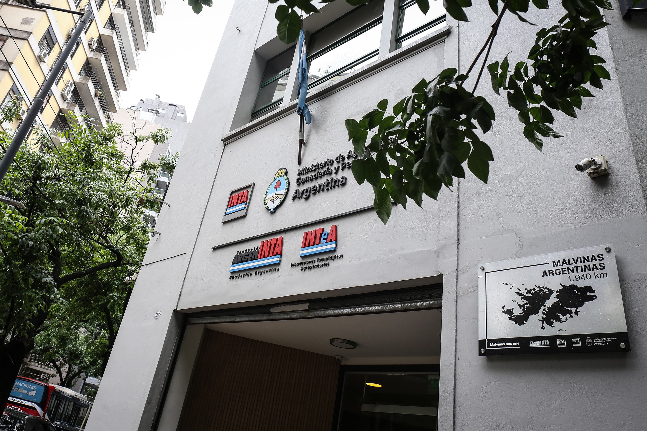 Edificio del INTA, en calle Cerviño, que el Gobierno pasó a remate.