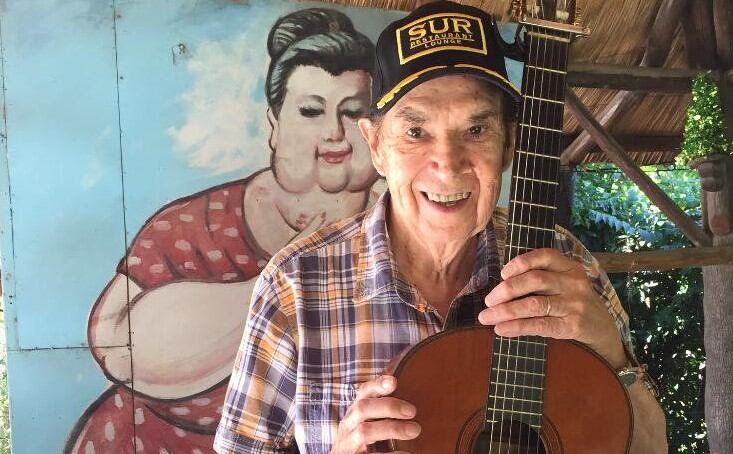 Rodolfo Zapata alcanzó la fama cuando dio un giro humorístico a sus canciones folklóricas.