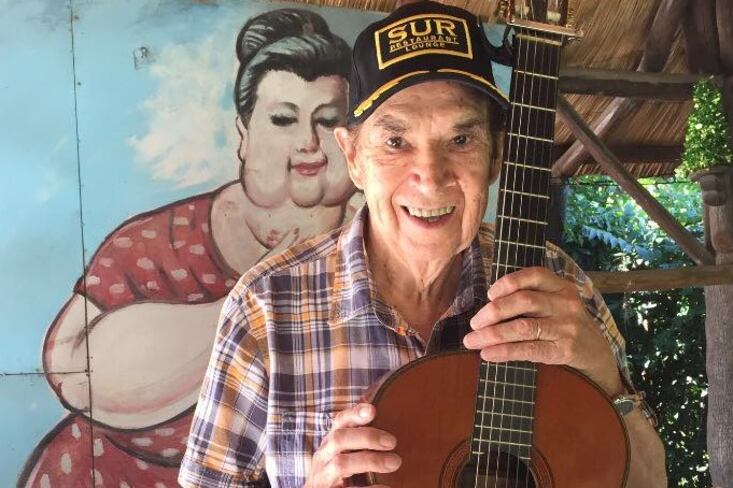 Rodolfo Zapata alcanzó la fama cuando dio un giro humorístico a sus canciones folklóricas.