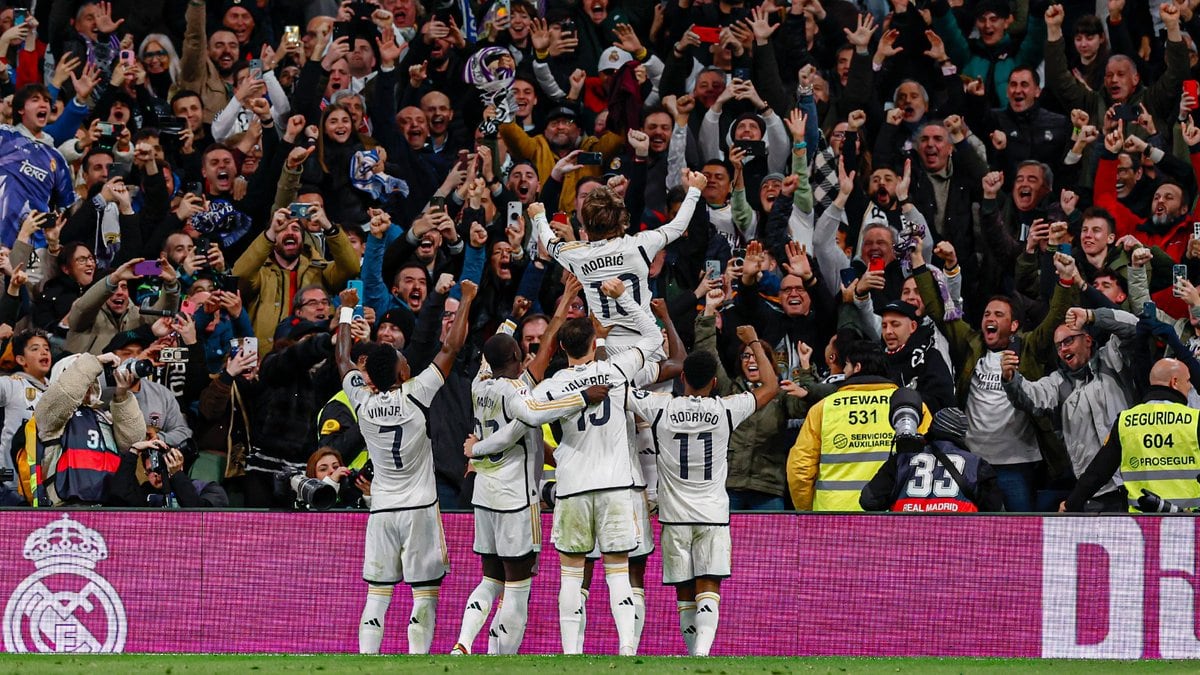 El Real Madrid va por el lateral estrella de la Bundesliga. 