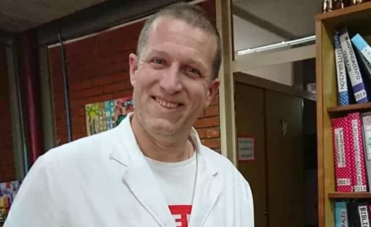 El Ministerio de Educación porteño insiste con designar a Albonico al frente de cientos de niños y niñas.