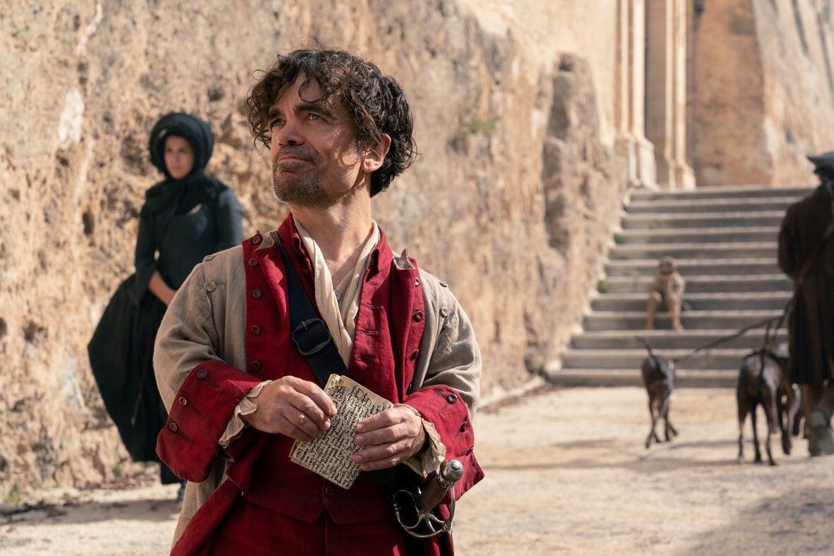 Dinklage en la nueva adaptación de la obra de Edmond Rostand.