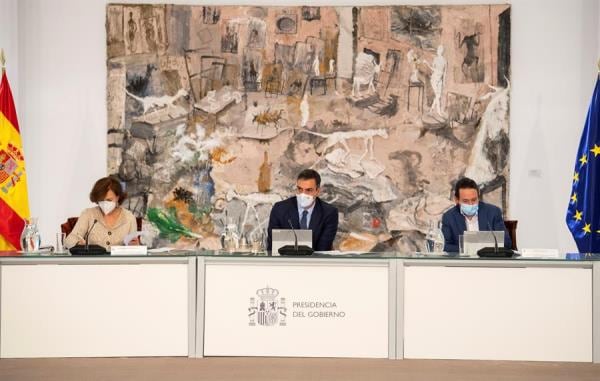 El presidente de España Pedro Sánchez recomendó a los españoles quedarse en sus casas.