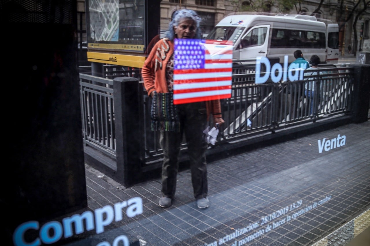 La brecha cambiaria se ubica en el 93,25 por ciento.