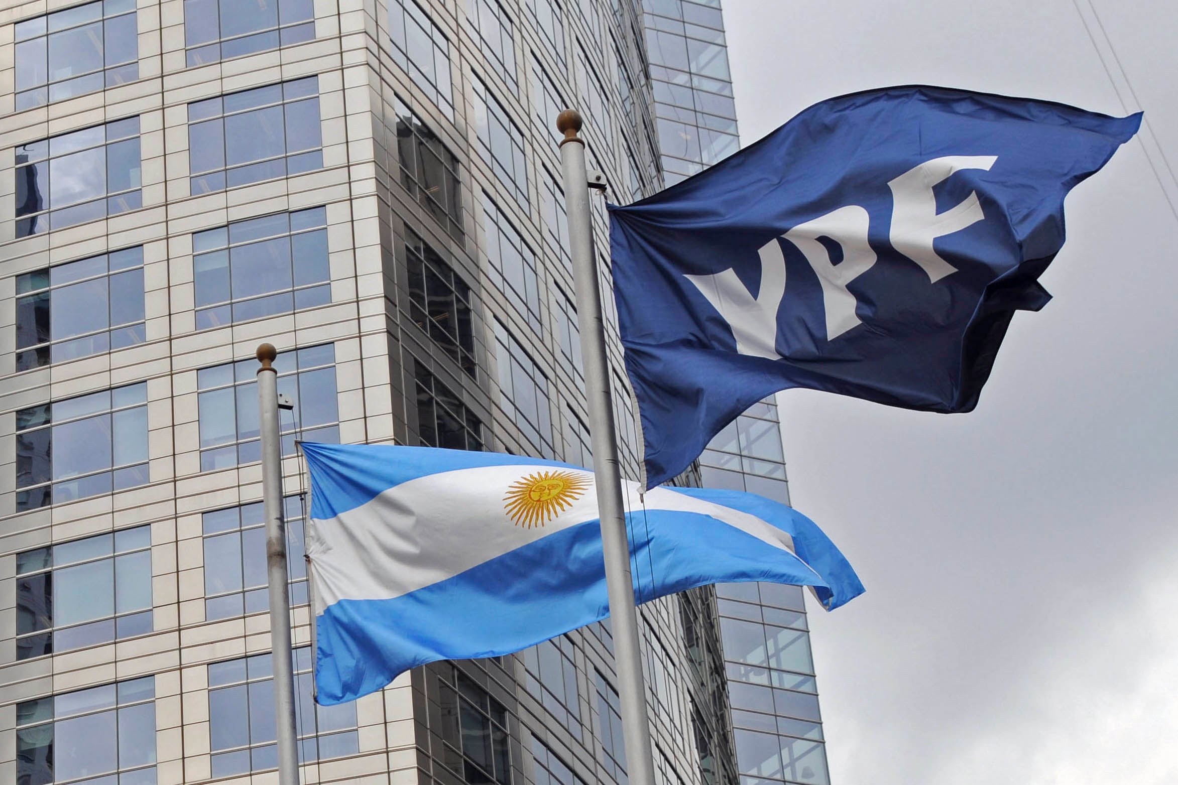 Loretta Preska rechazó el pedido de Argentina en el caso YPF 