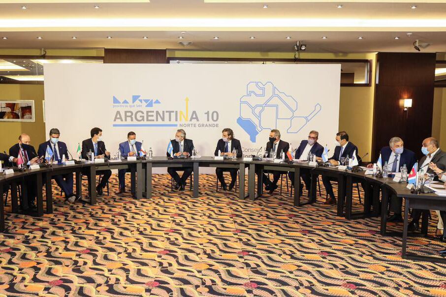 Los 10 gobernadores que componen el Norte Grande le plantearon al Presidente su deseo de suspender la PASO.