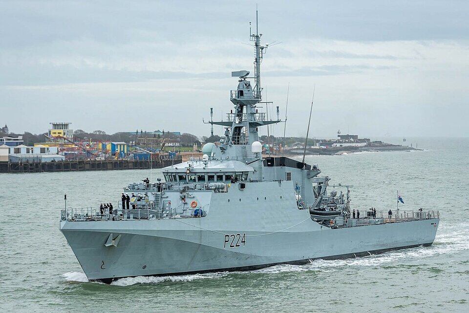 Londres envió el buque HMS Trent a Guyana.