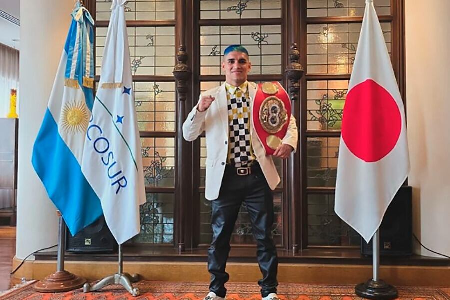 El Pumita en Japón, donde peleará este domingo ante el local Kazuto Ioka.