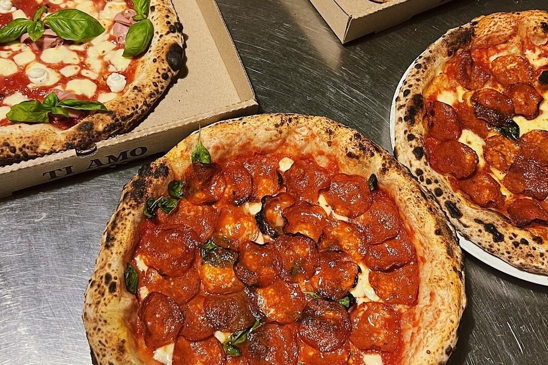 Una pizzería argentina fue seleccionada entre las 50 mejores del mundo. (Foto: @tiamo.pizzeria).