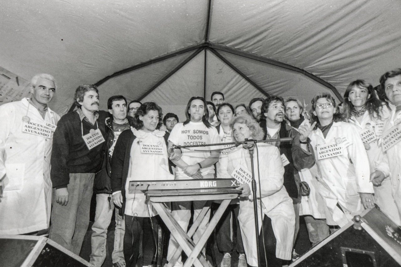 La Carpa Blanca, un recuerdo menemista.