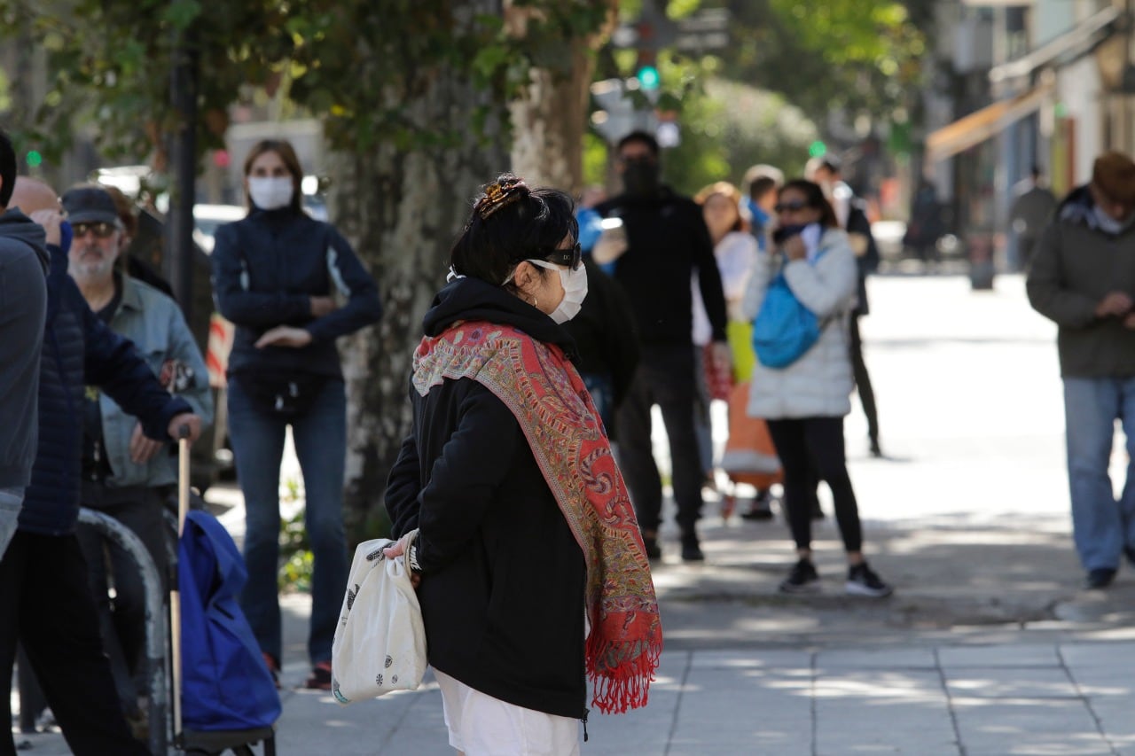 Hay 2,2 millones de trabajadores privados que cobran una porción del sueldo del Estado.